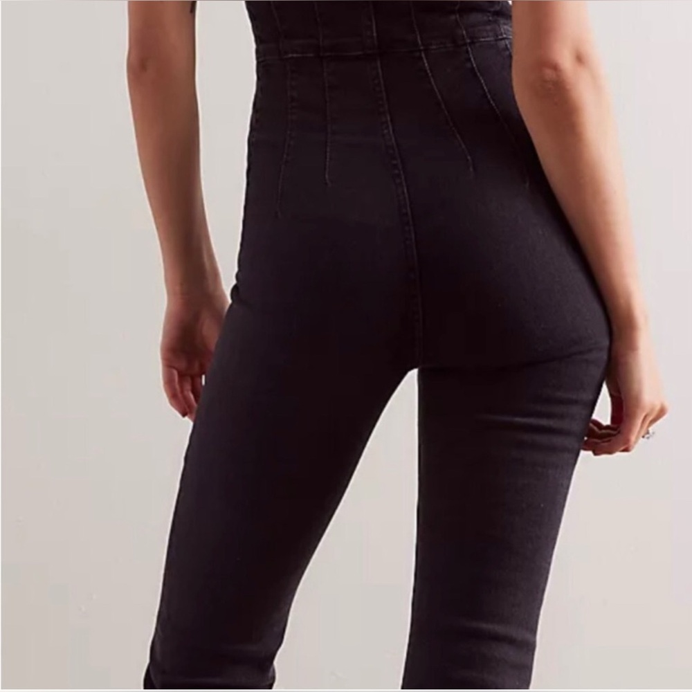 Free People Black Short-Sleeve Fitted Jumpsuit - Picture 5 of 9